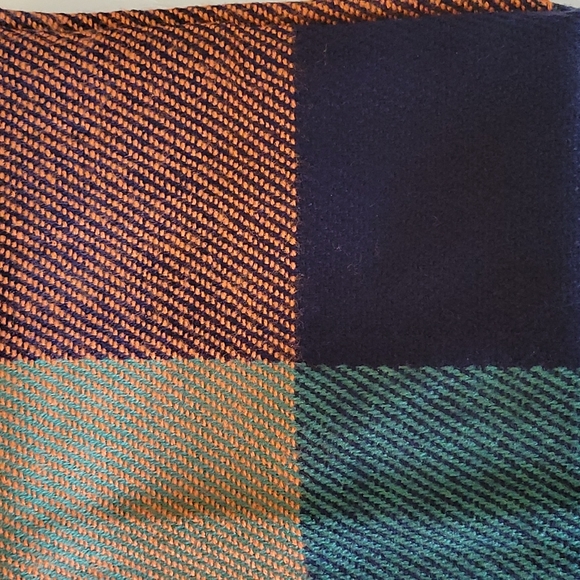 NWOT Women's Long Scarf - Picture 10 of 11